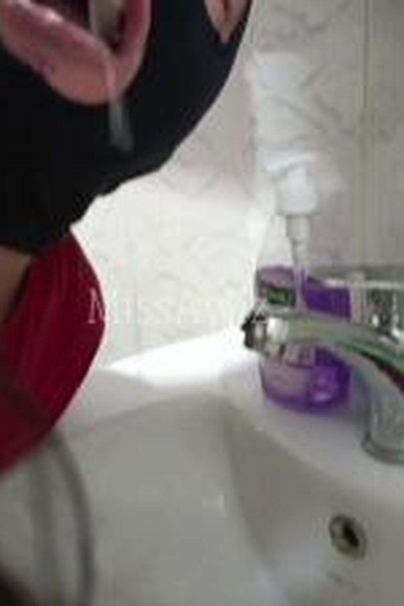 Spitting&Faceslapping - Screenshot 1 of 4 - Fetish