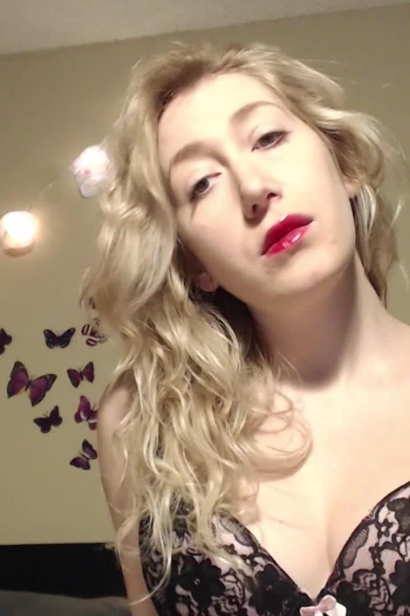 Cuckold Training - Screenshot 1 of 4 - Body Part Comparison