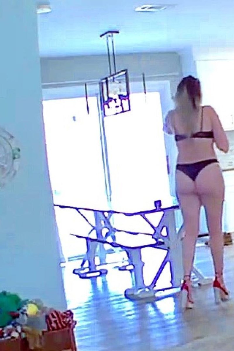 Before And After - Screenshot 1 of 4 - Anonymous Sex