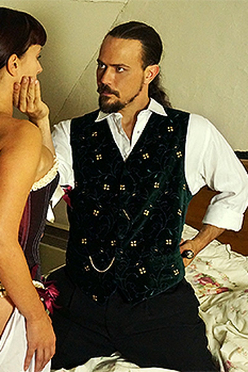 The Wrong Room - Screenshot 1 of 4 - Bare Bottom