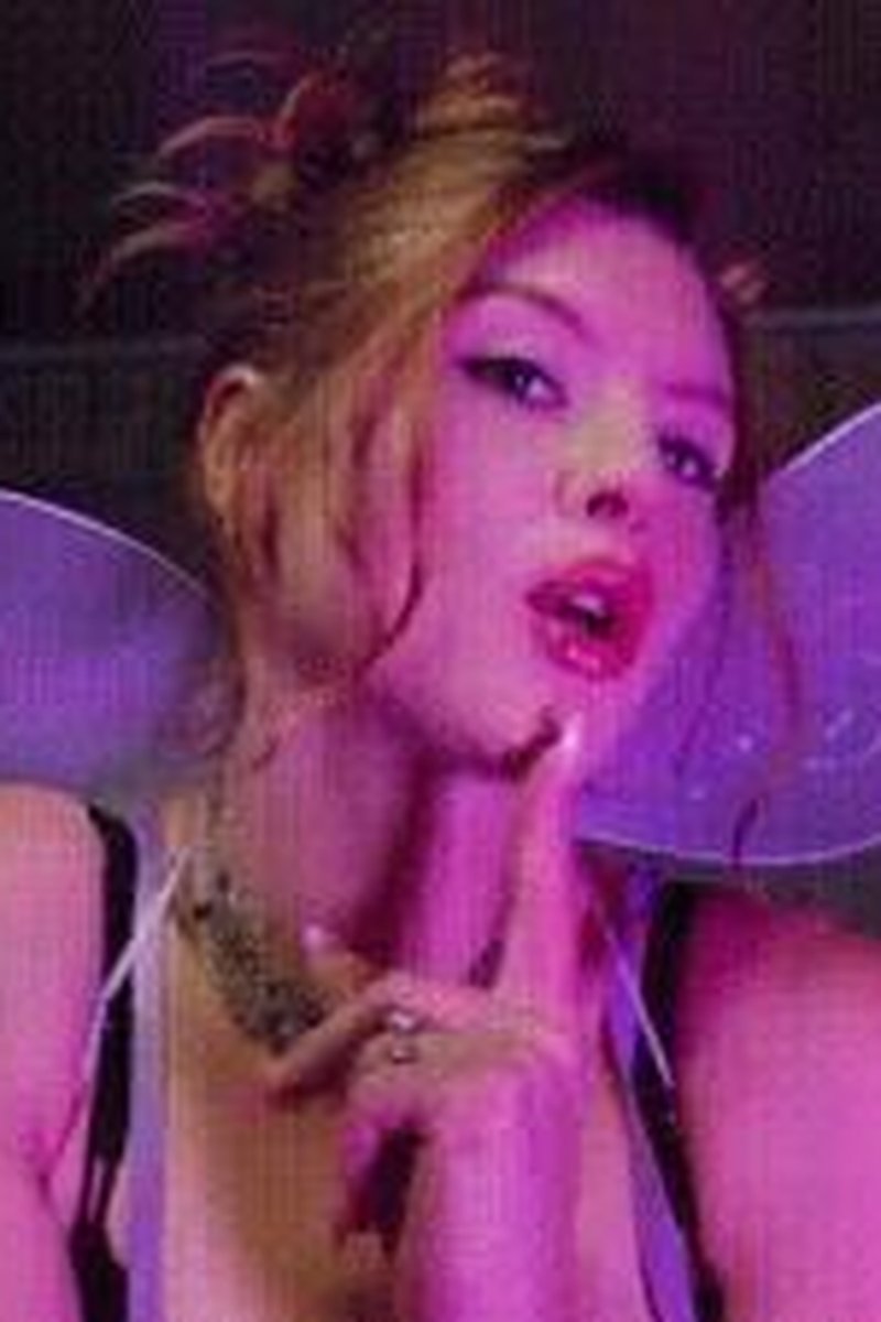 Pegging Pixie 2 - Screenshot 1 of 4 - Adult Fairytale
