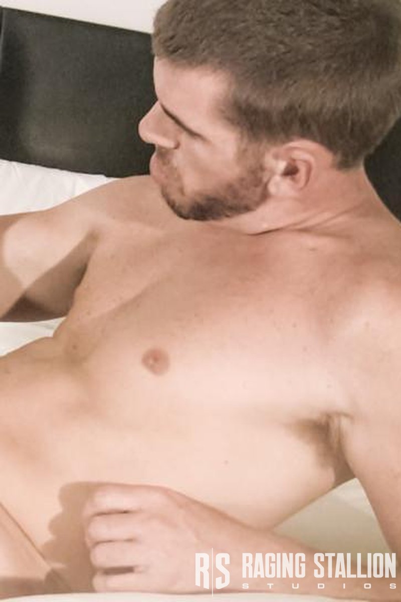 Hf2 - Screenshot 1 of 4 - Cumshot