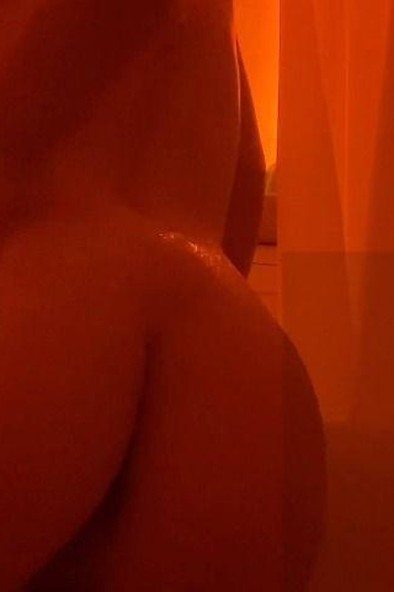 Having Bath - Screenshot 1 of 4 - Amateur