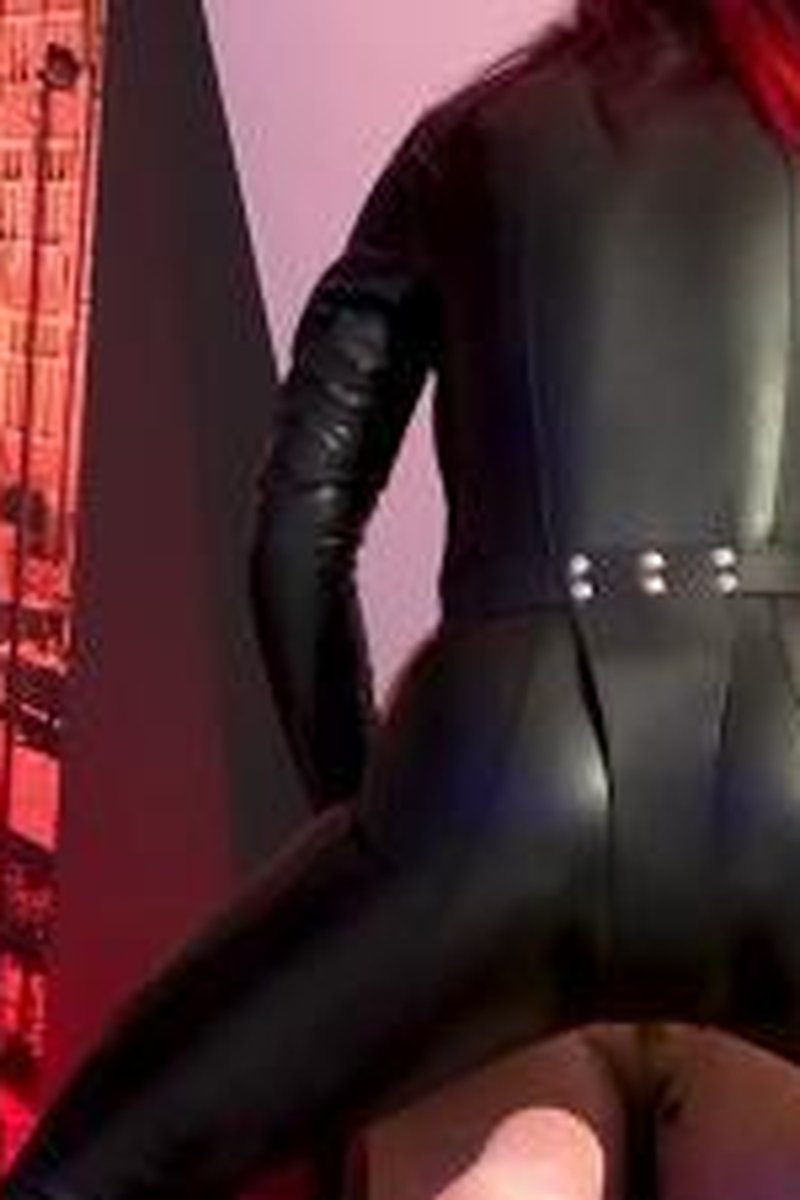 Straponrider - Screenshot 1 of 4 - Anal