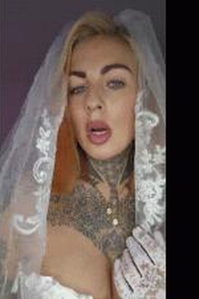 Your Wifey Makes You Cum - Screenshot 1 of 4 - Bride