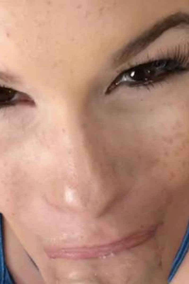 Eden Sin Sensual Behind The Scenes Sex - Screenshot 1 of 4 - Brown Hair