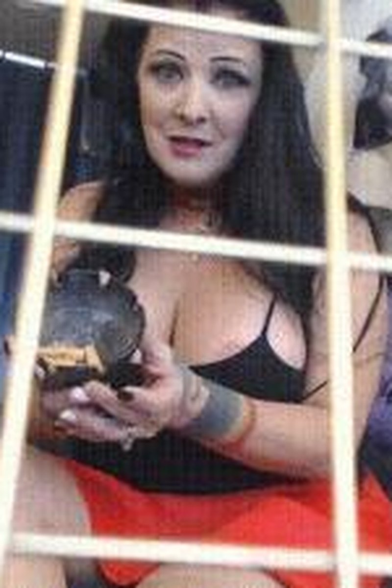 Broken Stroke Shrunk Slave - Screenshot 1 of 4 - Fetish