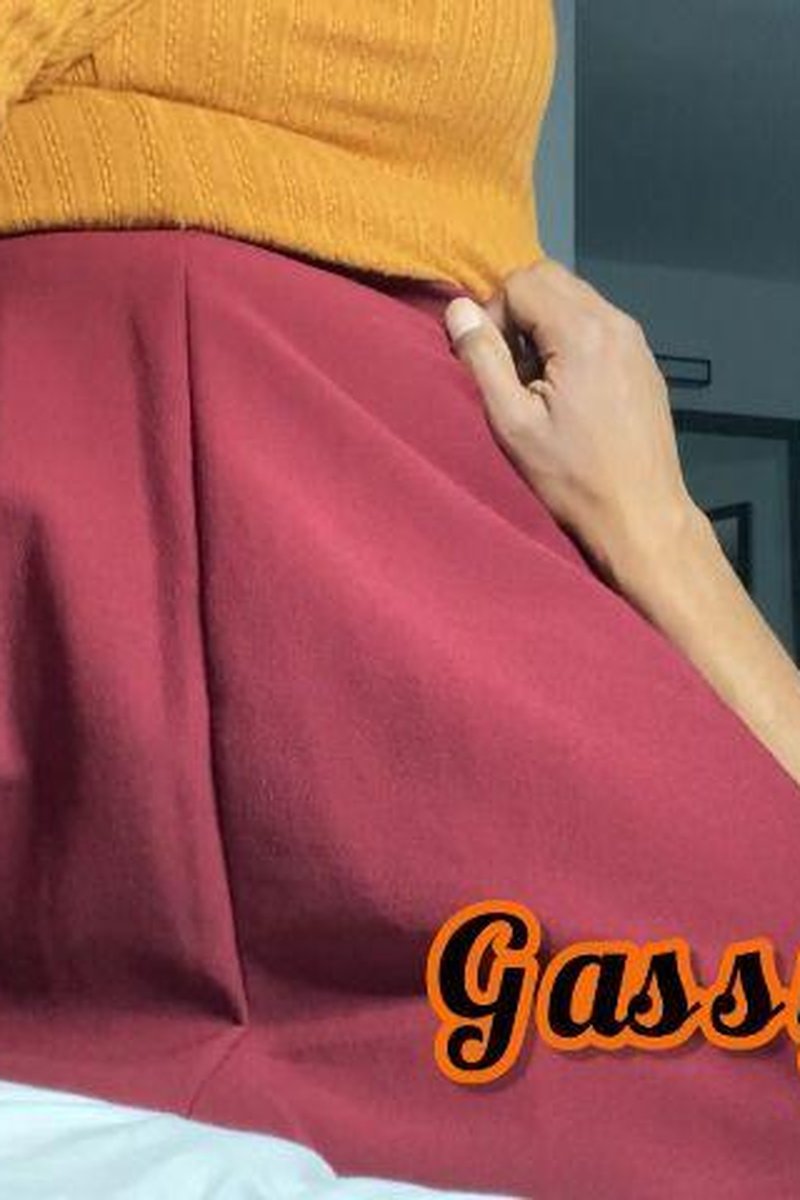 Velma Farts On Shaggy - Screenshot 1 of 4 - Ass Fetish