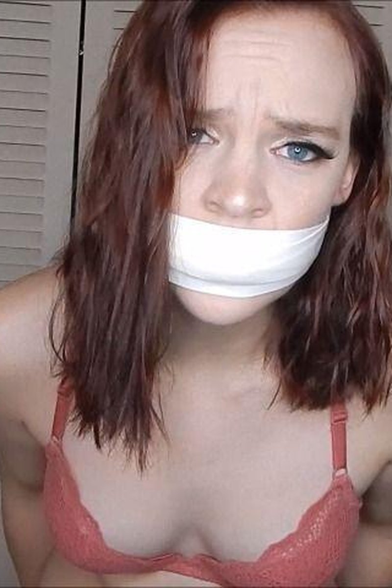 Microfoam Gag Test - Screenshot 1 of 4 - Bondage