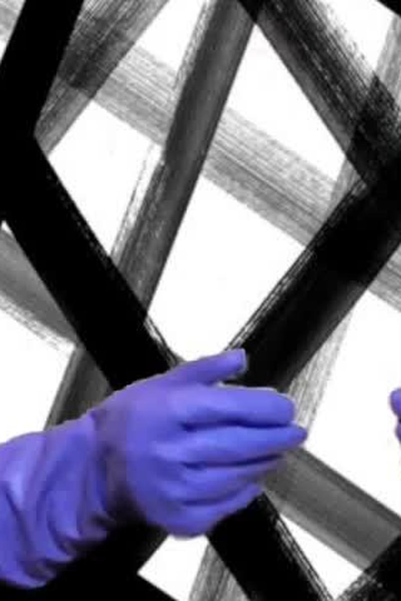 Arikajira Invisible Gloves Fetish Vid A - Screenshot 1 of 4 - Gloves