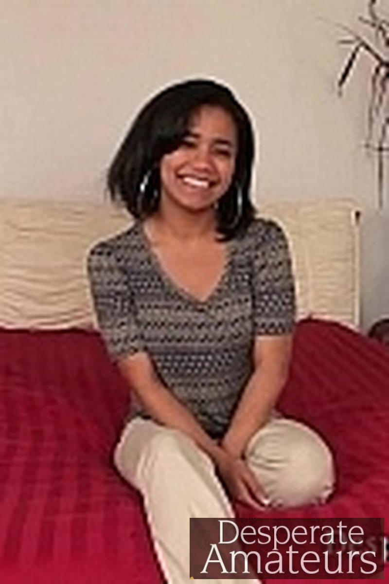 Loni - Screenshot 1 of 4 - Black