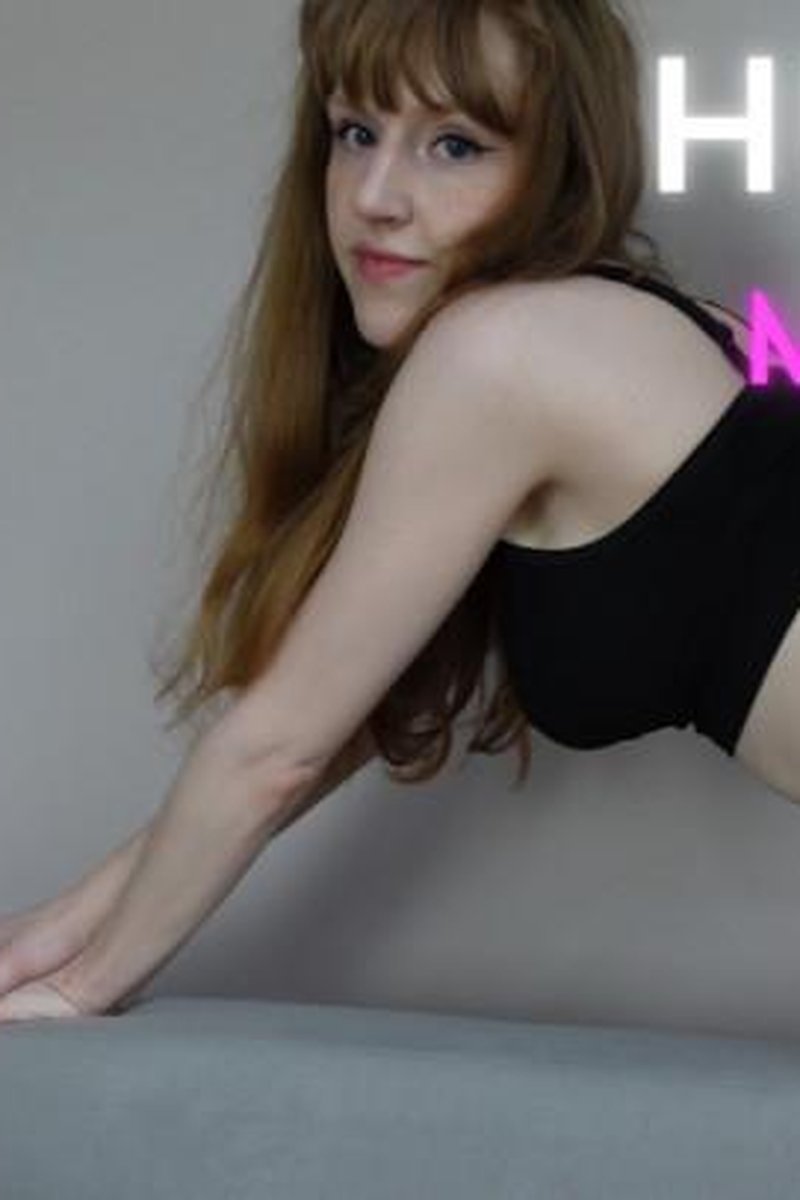 Humping My Sofa Corner - Screenshot 1 of 4 - All Sex