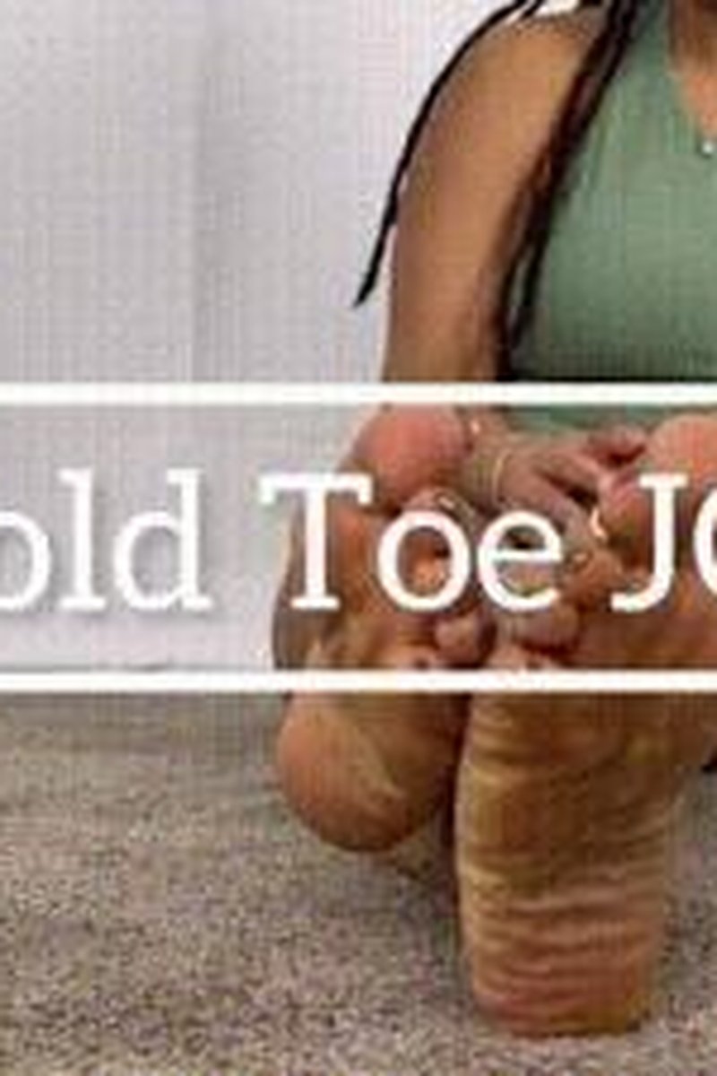 Gold Toe JOI - Screenshot 1 of 4 - Body Worship