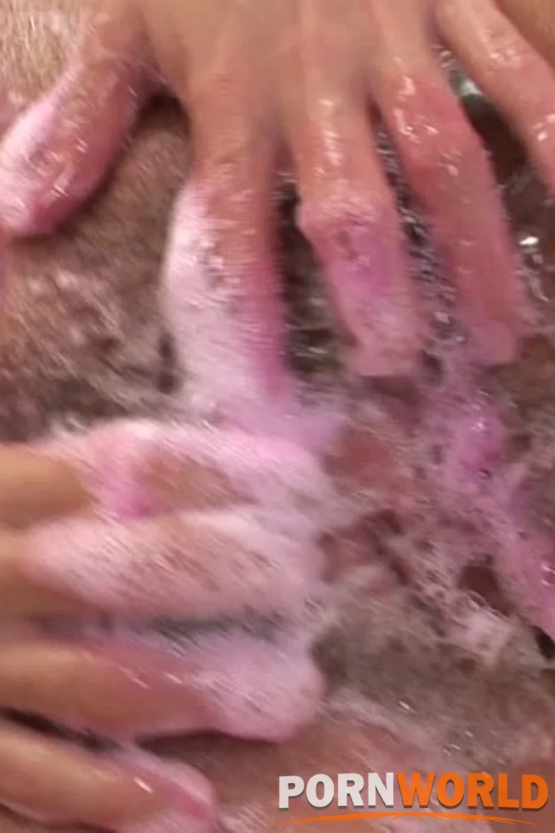 Slick & Sweet - Screenshot 1 of 4 - Blond Hair