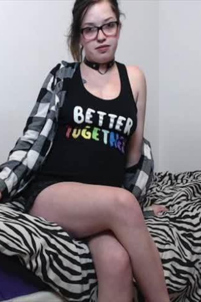 TP-manyvidslilshortcutie-blackmailing-my-step-brother