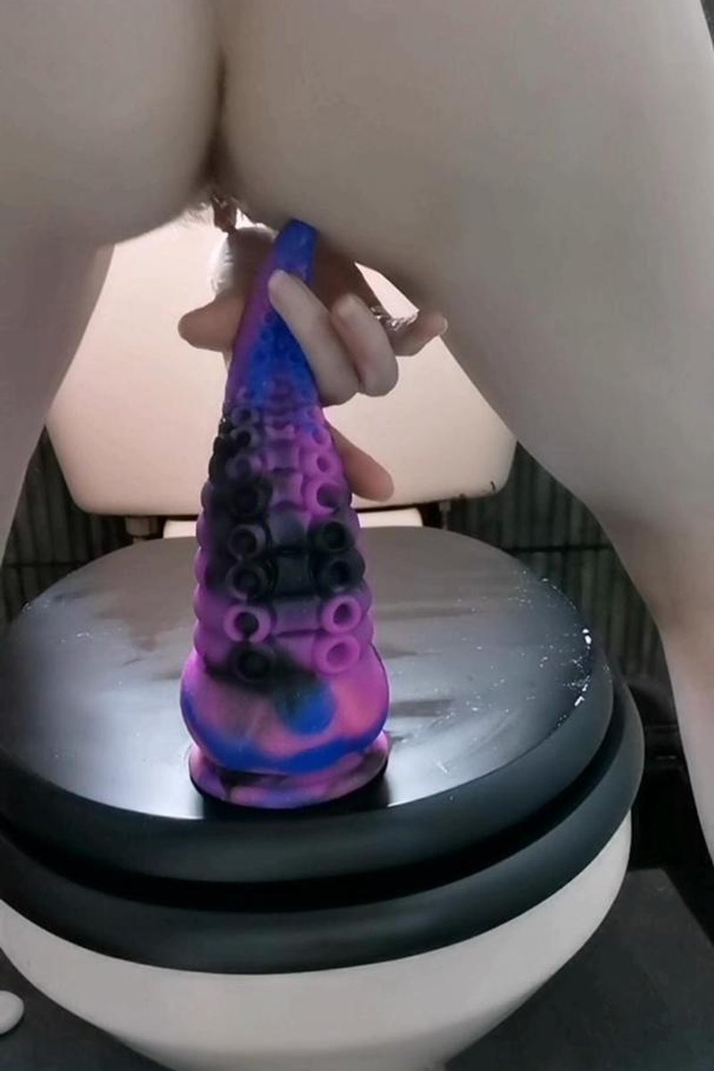 Anal Tentacle - Screenshot 1 of 4 - Anal