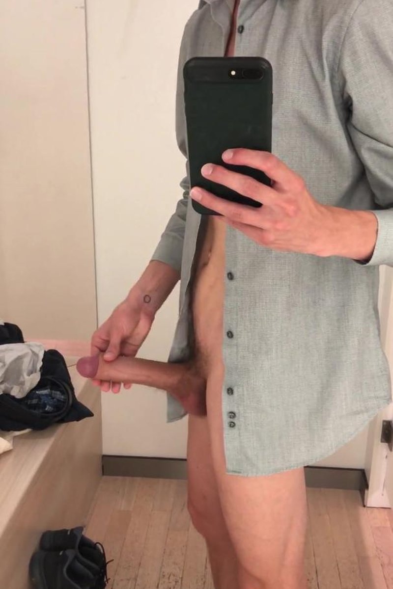 Feelin It - Screenshot 1 of 4 - Masturbation
