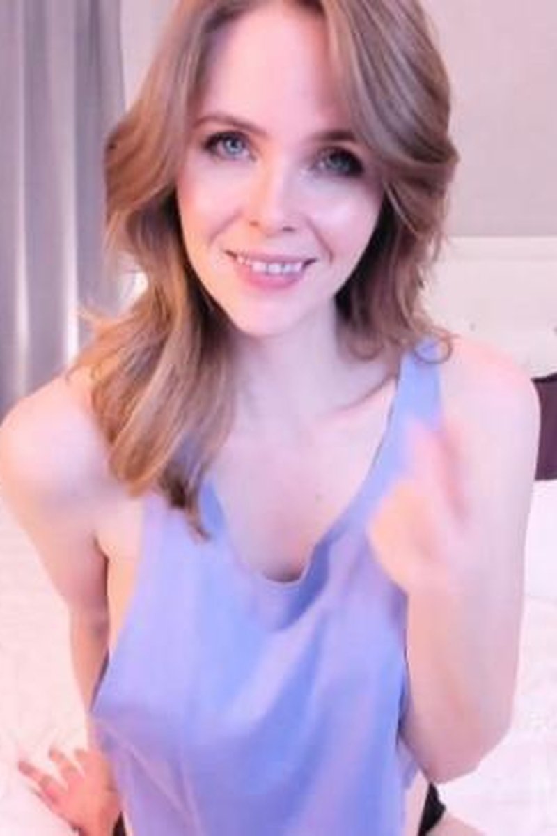 Tiny Prick JOI - Screenshot 1 of 4 - Femdom