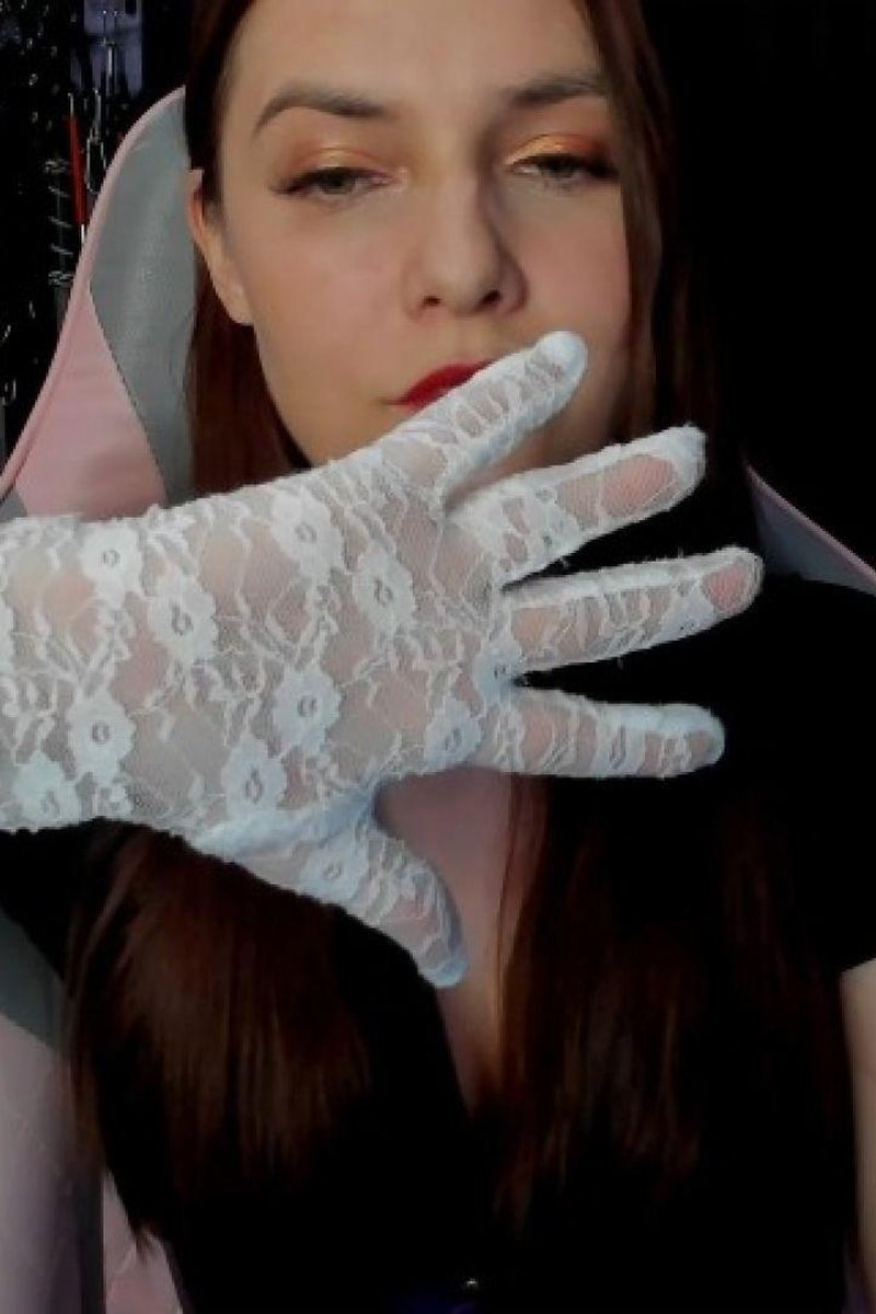 Lets Try - Screenshot 1 of 4 - Gloves