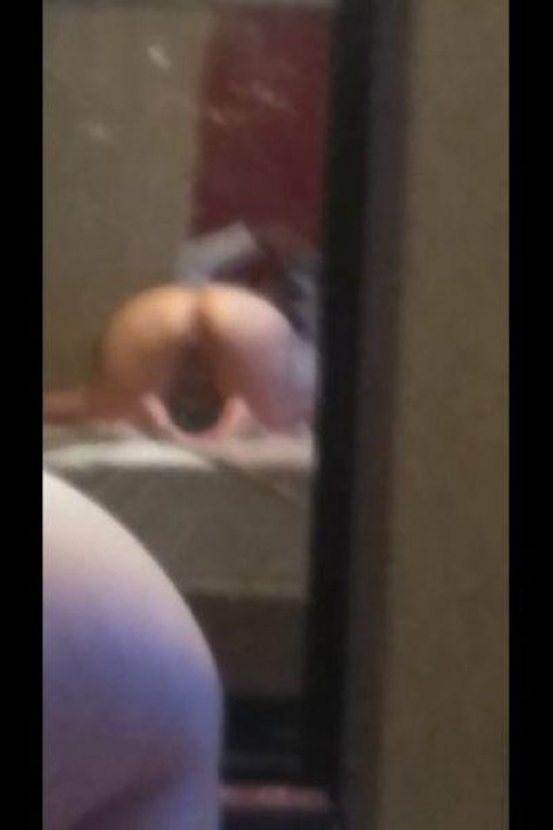Deep Throat - Screenshot 1 of 4 - Bendover