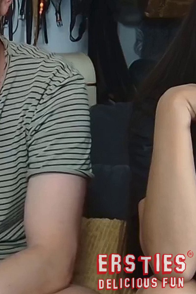 Playdate - Screenshot 1 of 4 - Brown Hair