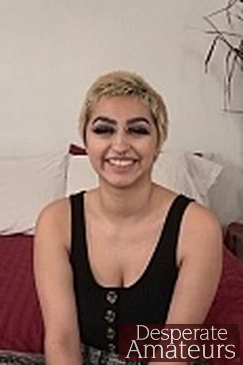 Rose v - Screenshot 1 of 4 - Blond Hair