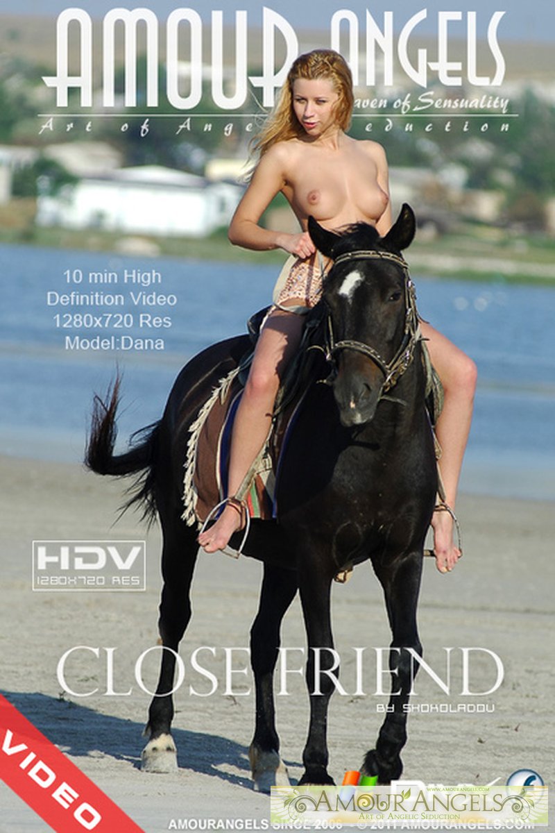 Close Friend - Screenshot 1 of 4 - Erotica