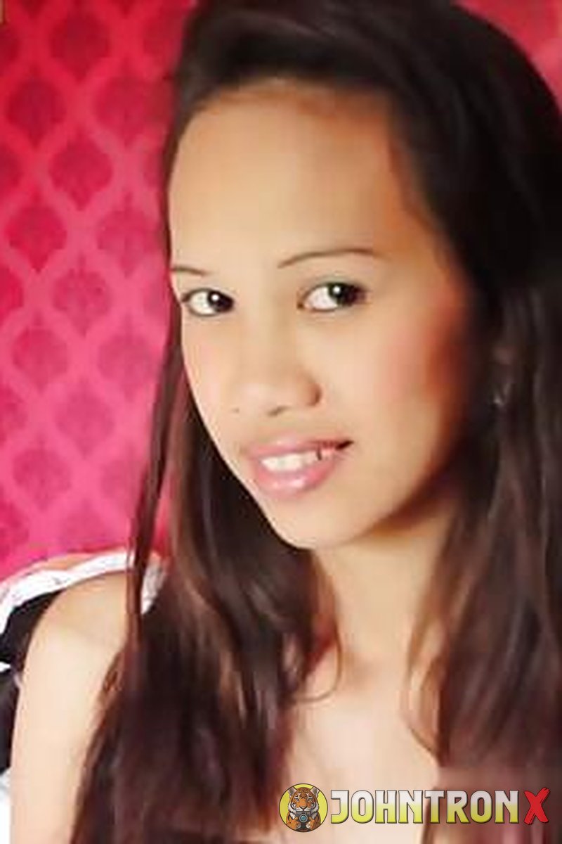 Zen - Screenshot 1 of 4 - Blowjob