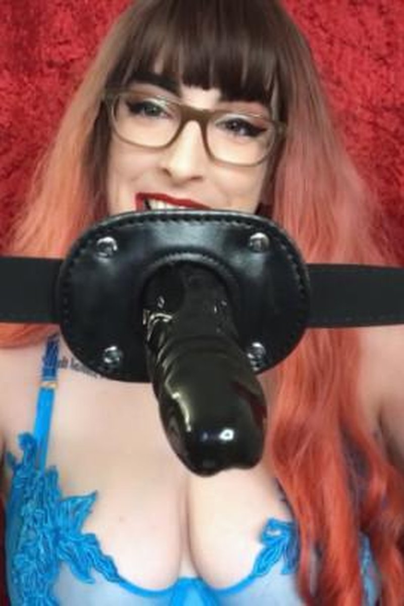 Gag Harder - Screenshot 1 of 4 - BDSM