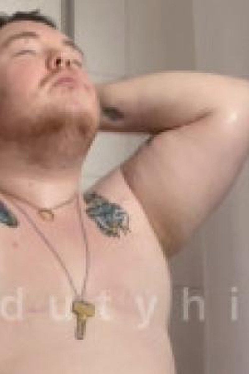 Shower Tease - Screenshot 1 of 4 - Curvy