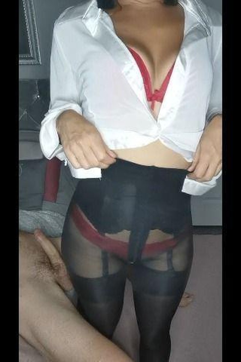 Layered Nylons, Stockings & Tights - Screenshot 1 of 4 - CFNM