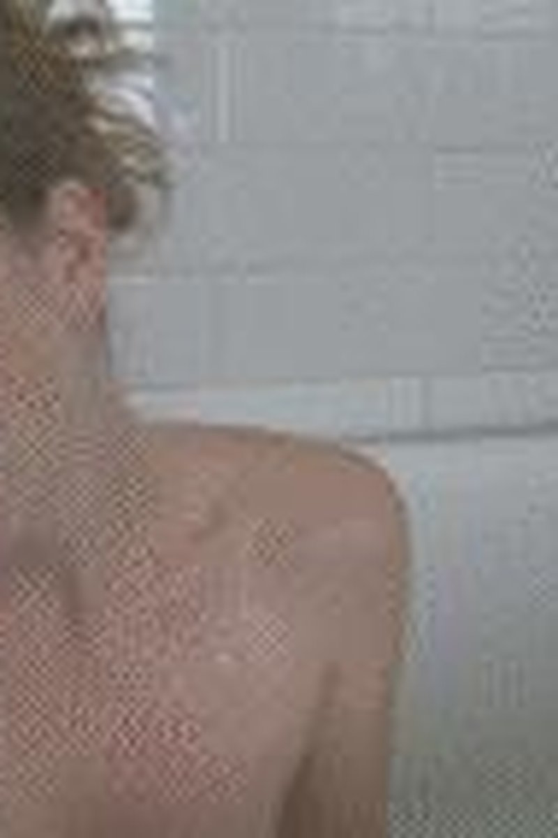 Bath Servant - Screenshot 1 of 4 - Femdom