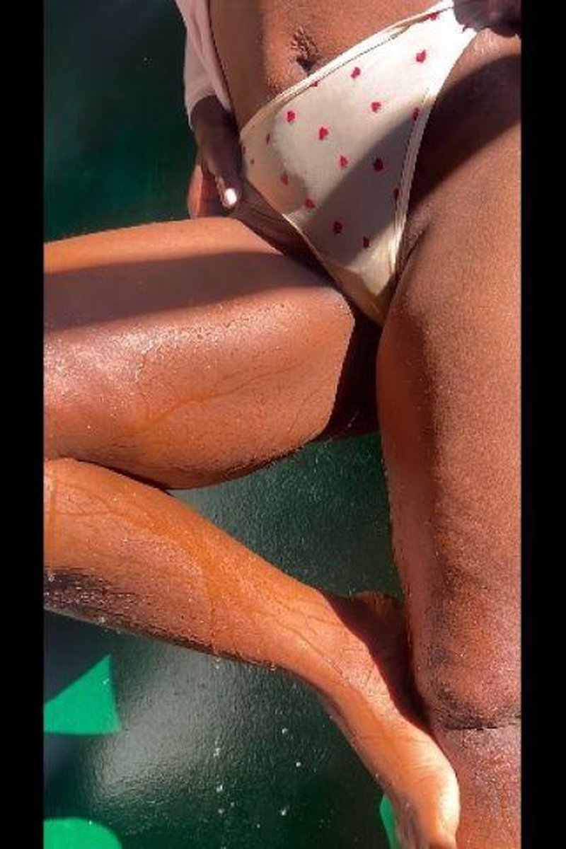 Pee Wetting - Screenshot 1 of 4 - Ass Fetish