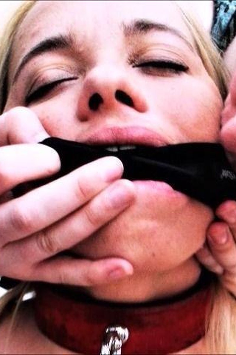 Do Not Disturb - Screenshot 1 of 4 - BDSM
