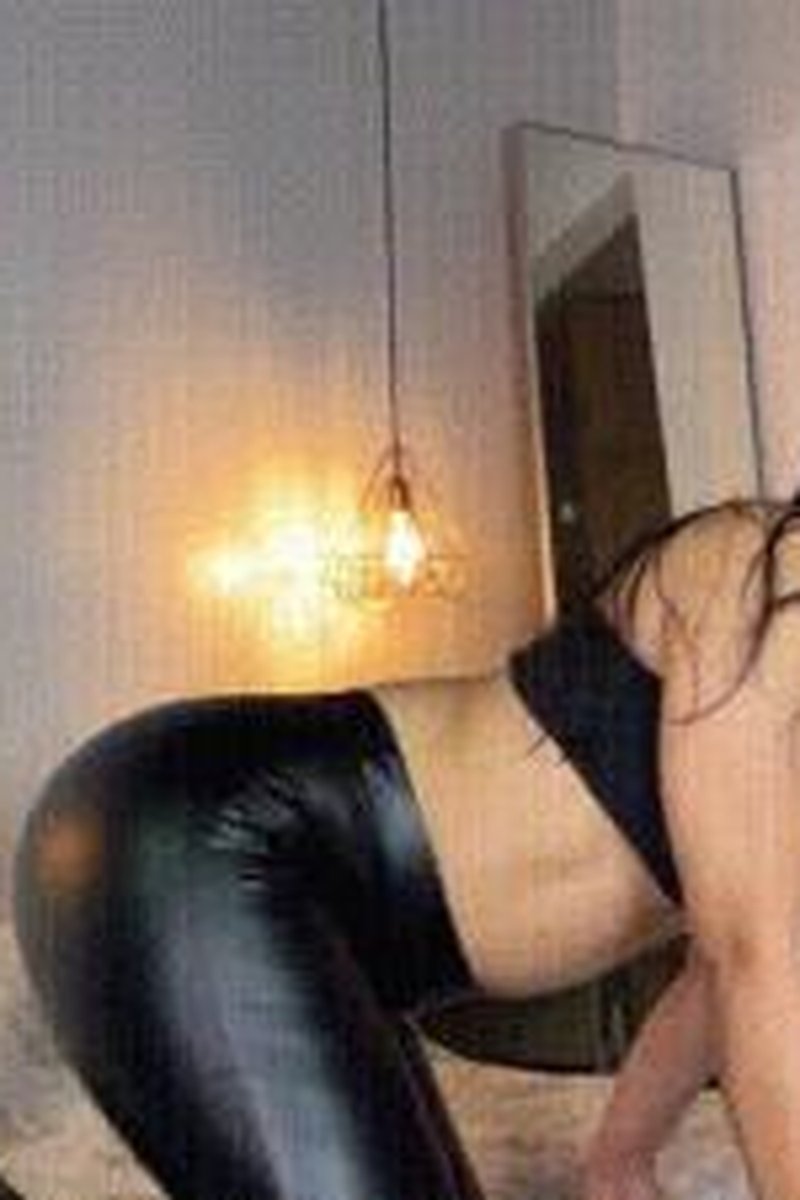 Gassy Big Booty Leather Pants Farts - Screenshot 1 of 4 - Big Ass