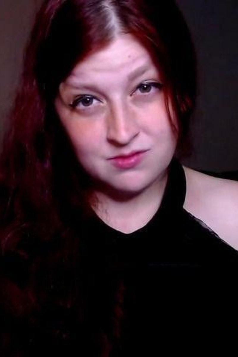 Embarrassment - Screenshot 1 of 4 - Femdom