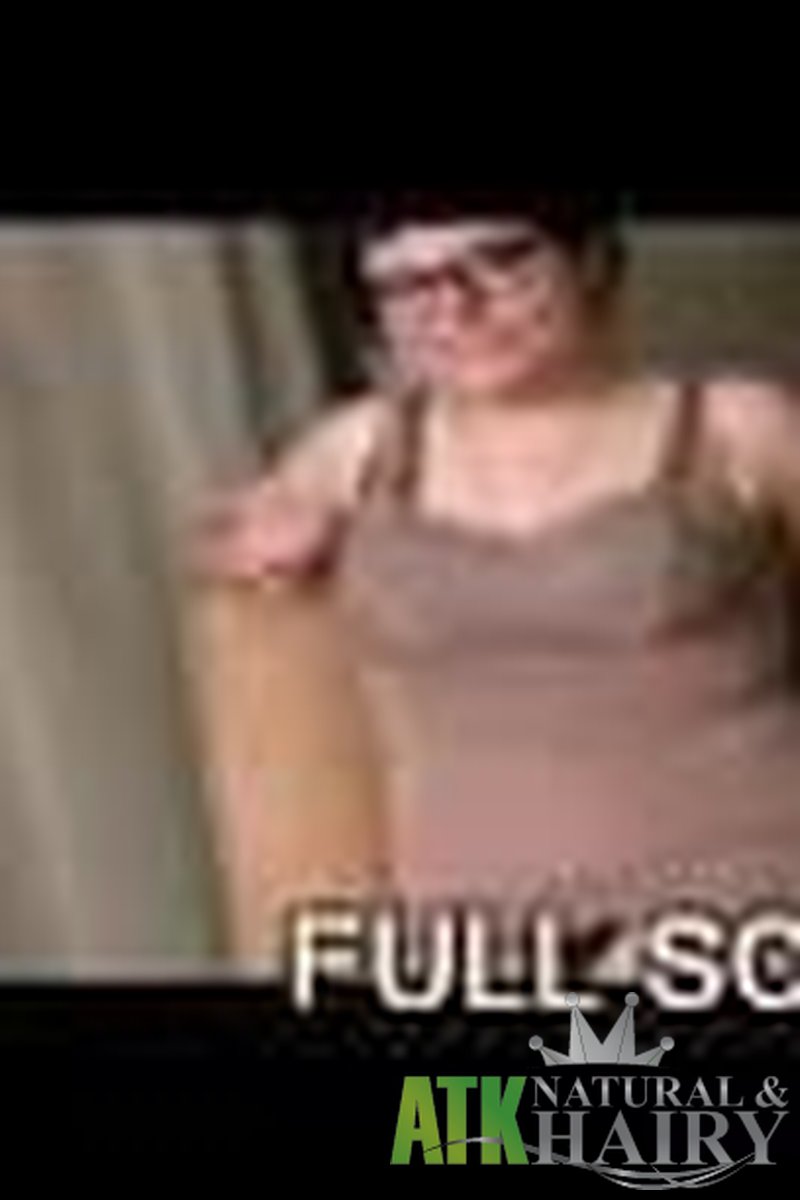 Ester - Interview - Screenshot 1 of 4 - Ester Emi021