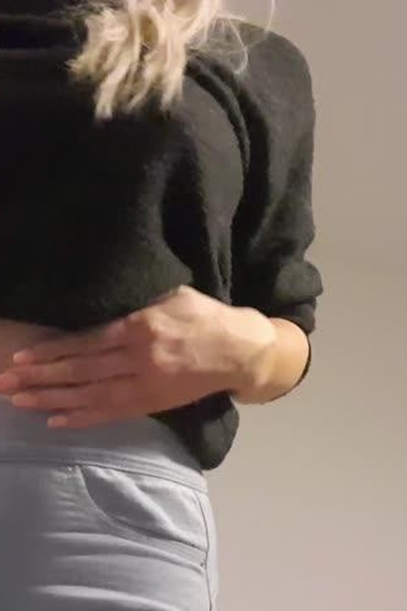 Underboob Tease - Screenshot 1 of 4 - Big Tits