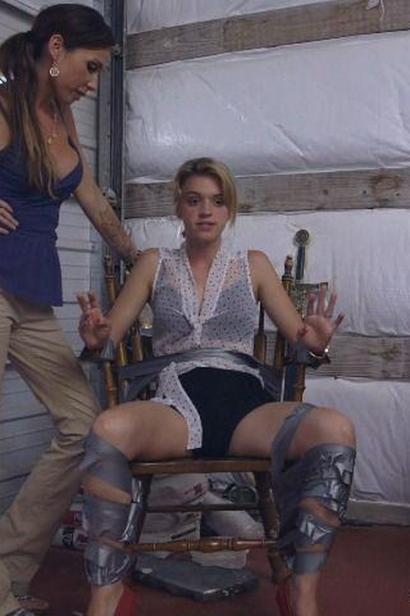 Job Interview - Screenshot 1 of 4 - Bondage