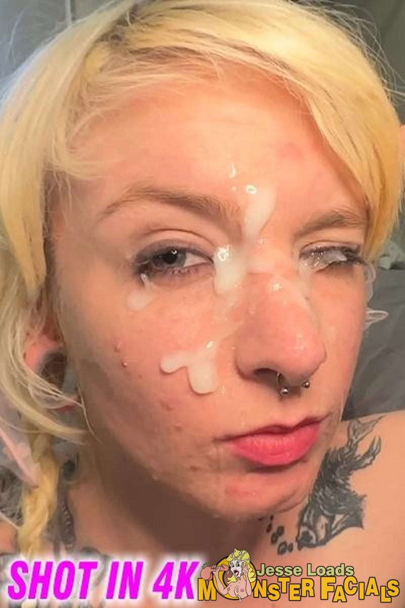 Bunny - Screenshot 1 of 4 - Blowjob