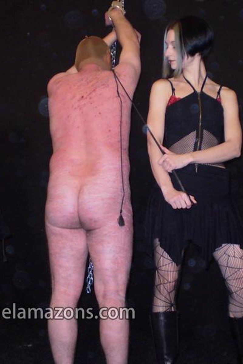 First Lesson - Screenshot 1 of 4 - BDSM