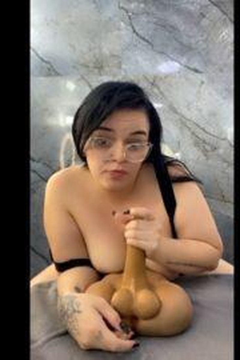 Deeptroad + Hanjob - Screenshot 1 of 4 - Blowjob