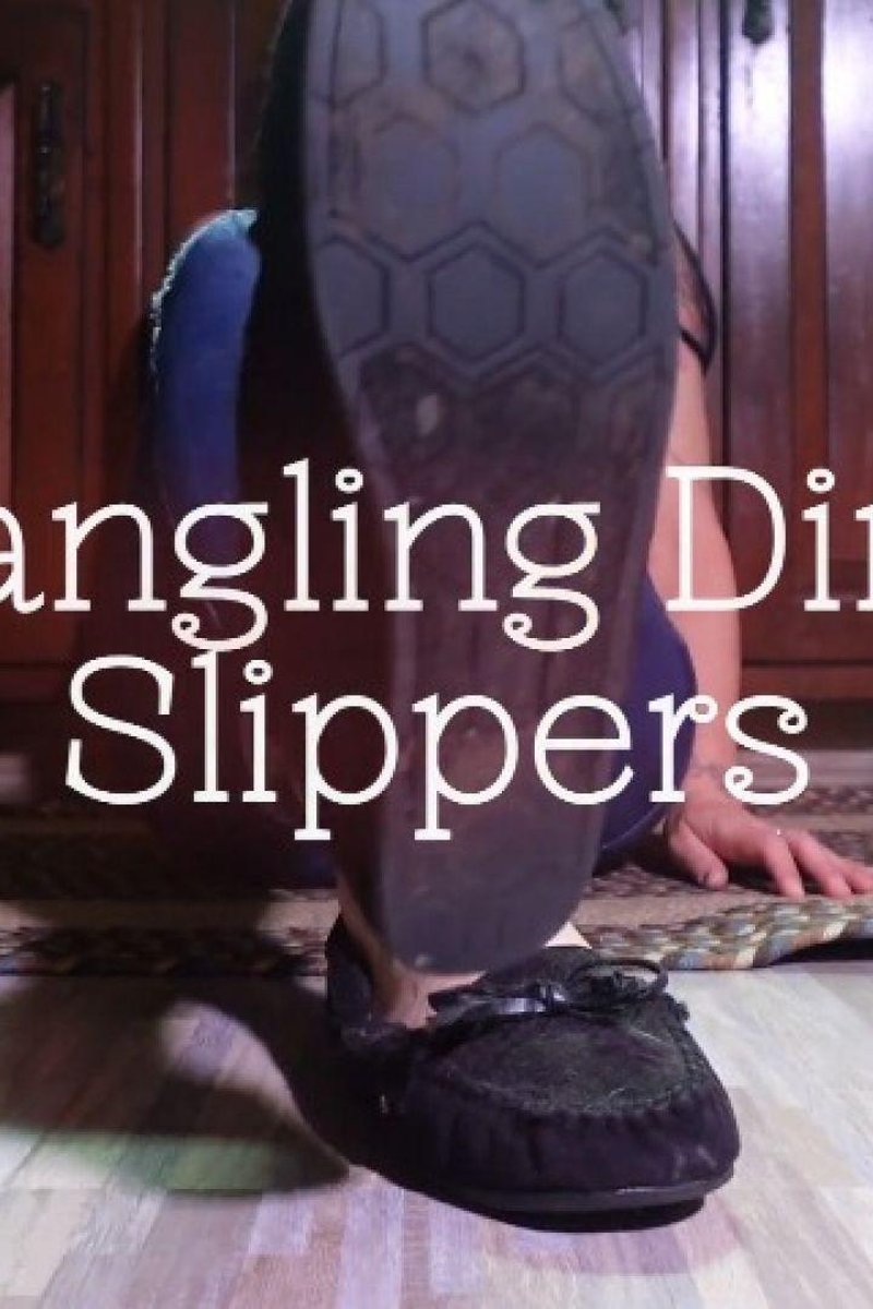 Dirty Slipper Dangle - Screenshot 1 of 4 - Dangle
