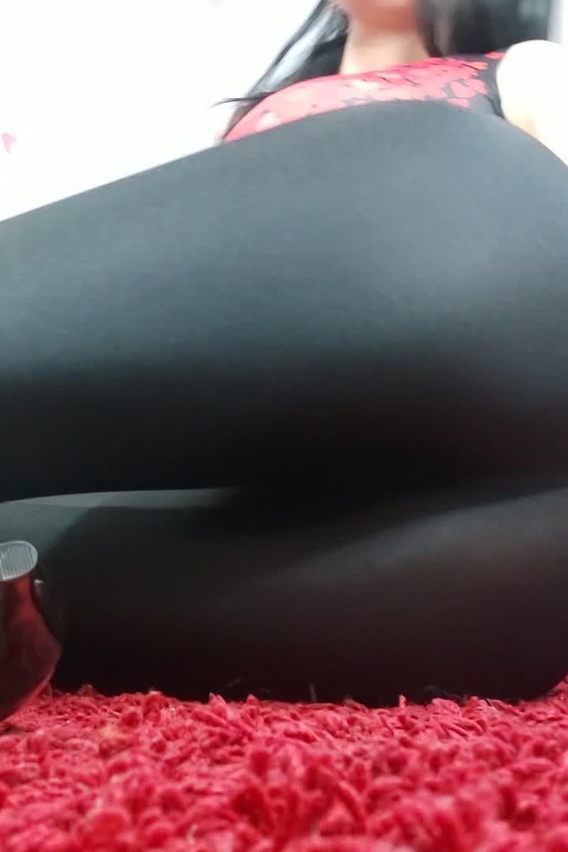 ****D Facesitting - Screenshot 1 of 4 - Ass Control