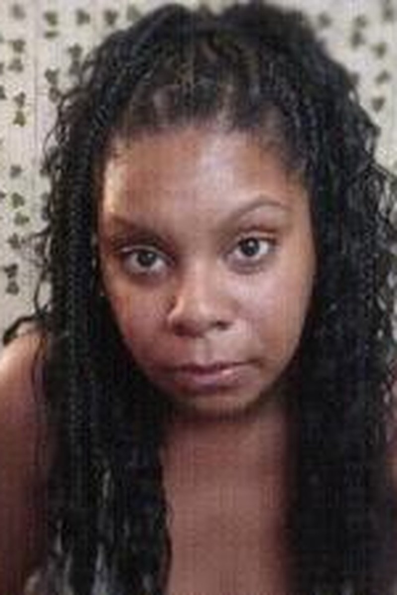 Anything For Simone - Screenshot 1 of 4 - Babes