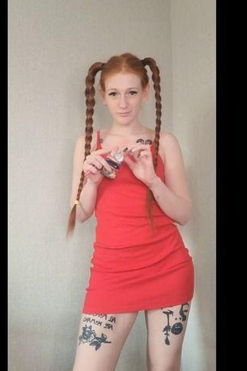 Smoke Redhead - Screenshot 1 of 4 - Pigtails