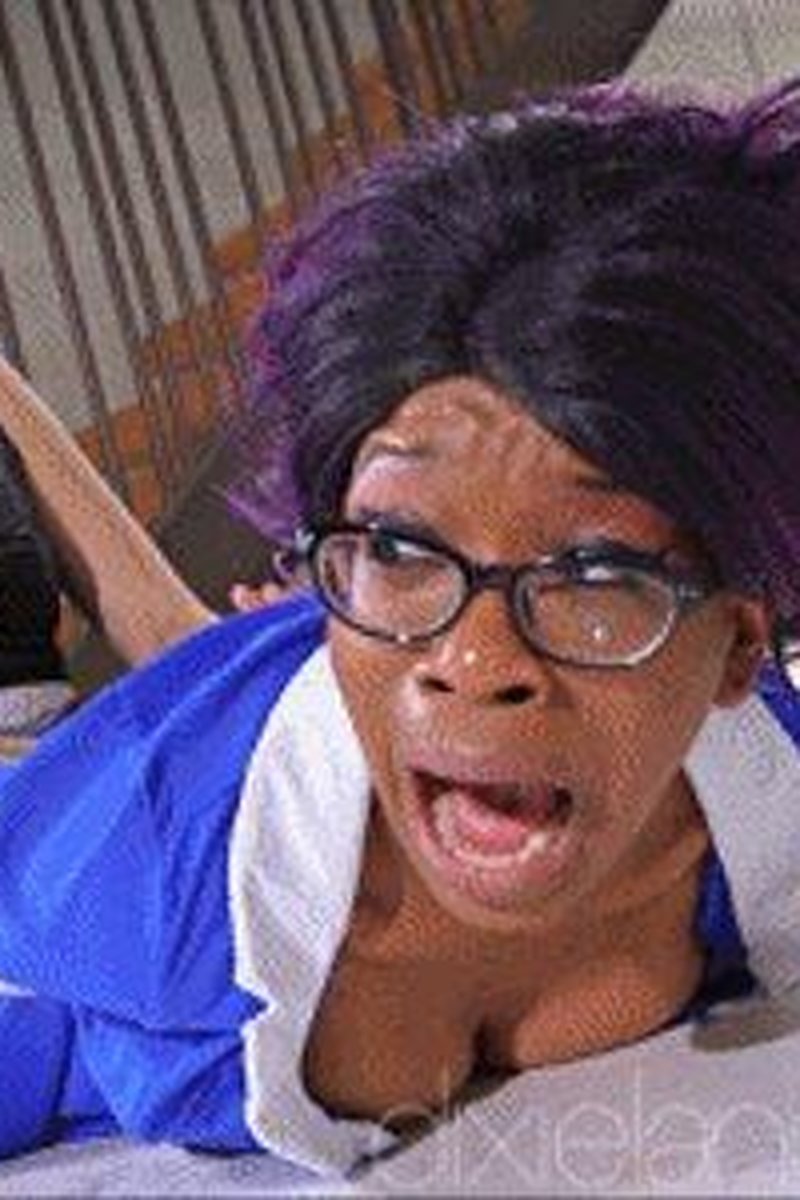 Bot Maid Turns Fem Dom - Screenshot 1 of 4 - All Sex