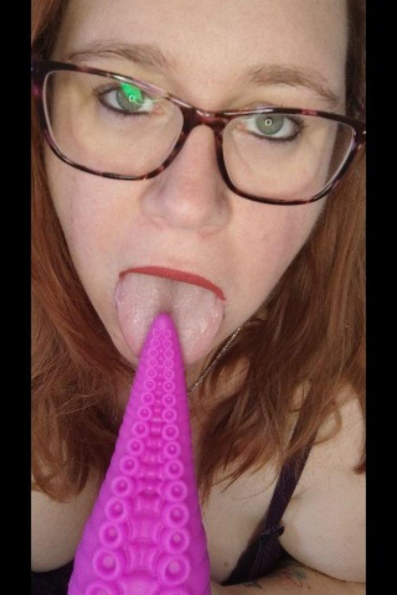 Tentacle Tryout - Screenshot 1 of 4 - BBW