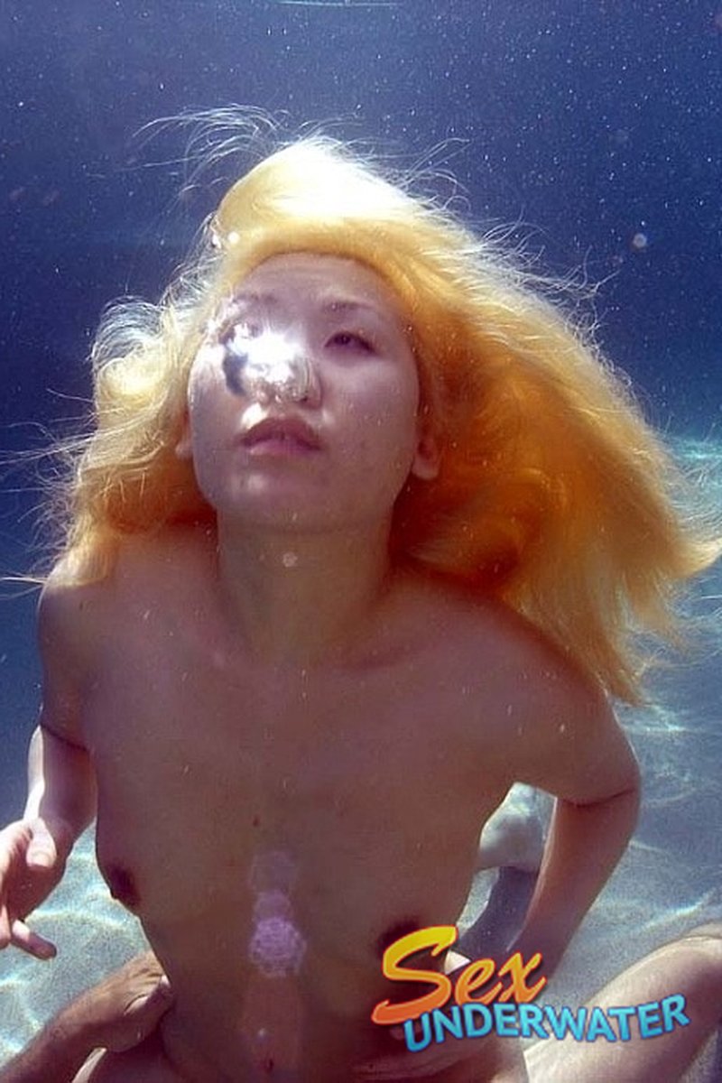 Wake Up - Screenshot 1 of 4 - Water