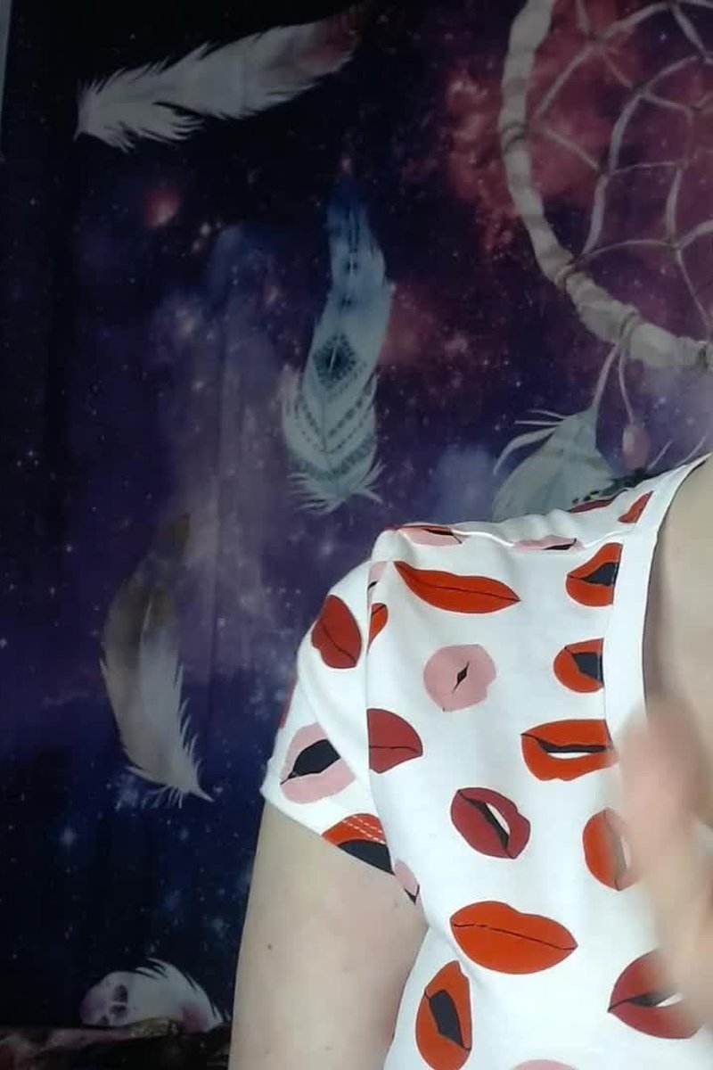 TP-iwantclipsmaddiimaya-stealing-my-nudes